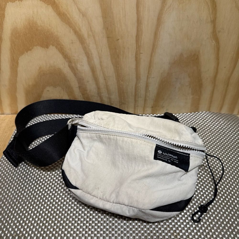 Lululemon Clean Lines Belt Bag (White Opal) Fanny Pack